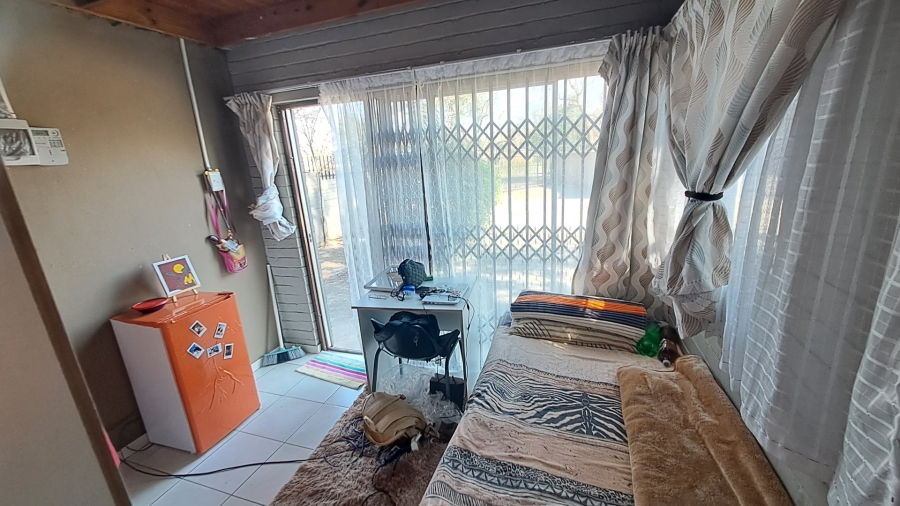 16 Bedroom Property for Sale in Universitas Free State